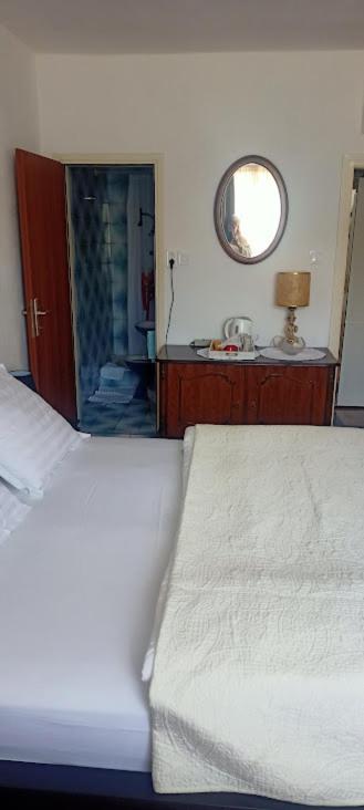 Rab-Centar Otel Rab Town Dış mekan fotoğraf